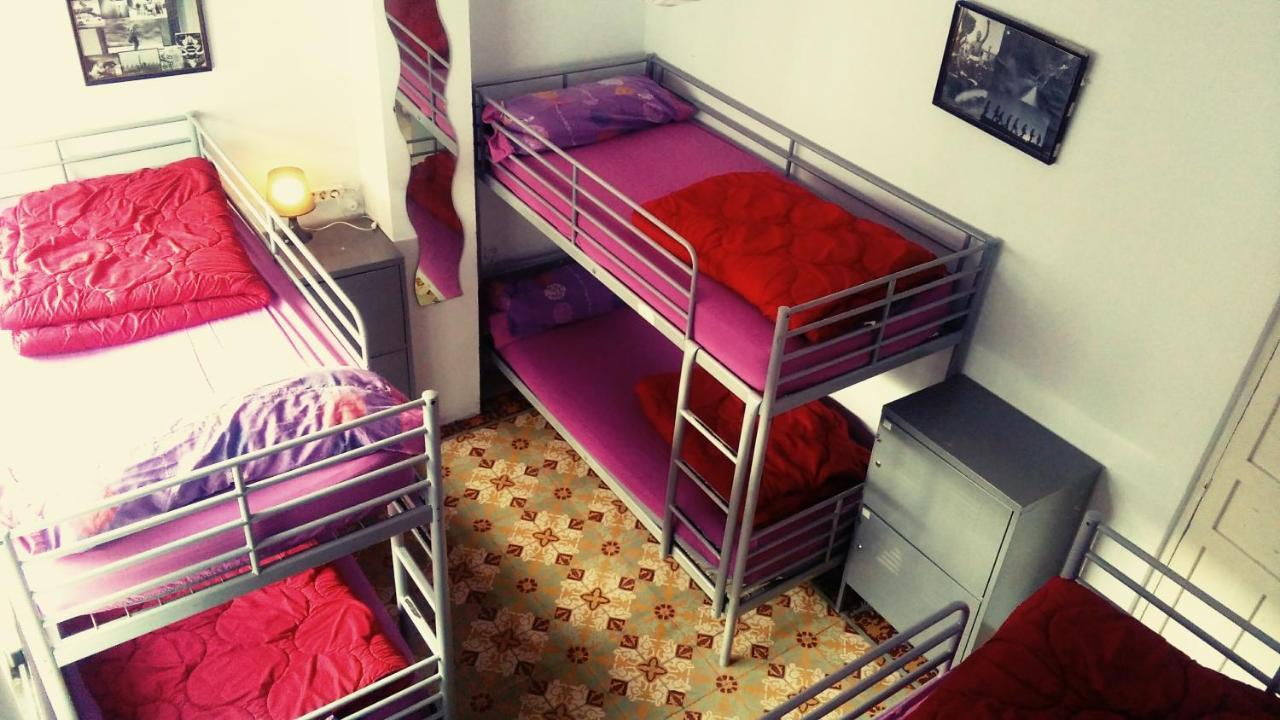 Casa Babylon Backpakers Hostel Малага Екстер'єр фото