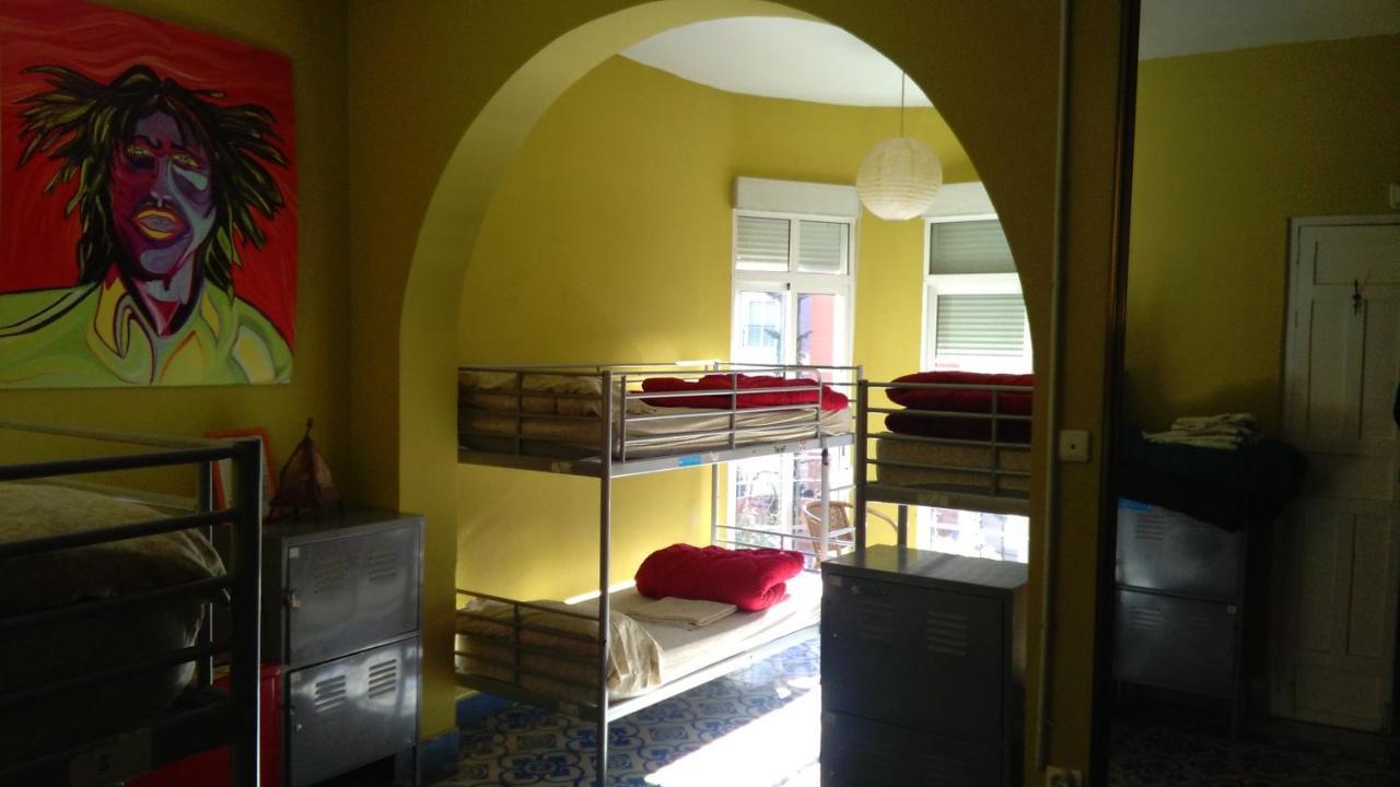 Casa Babylon Backpakers Hostel Малага Екстер'єр фото