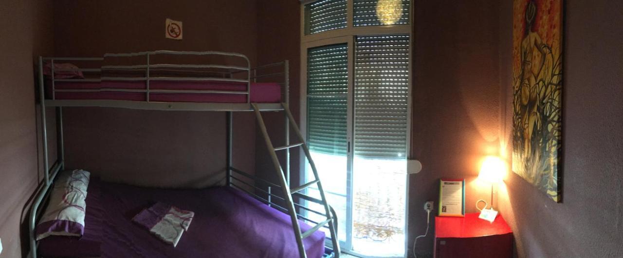Casa Babylon Backpakers Hostel Малага Екстер'єр фото